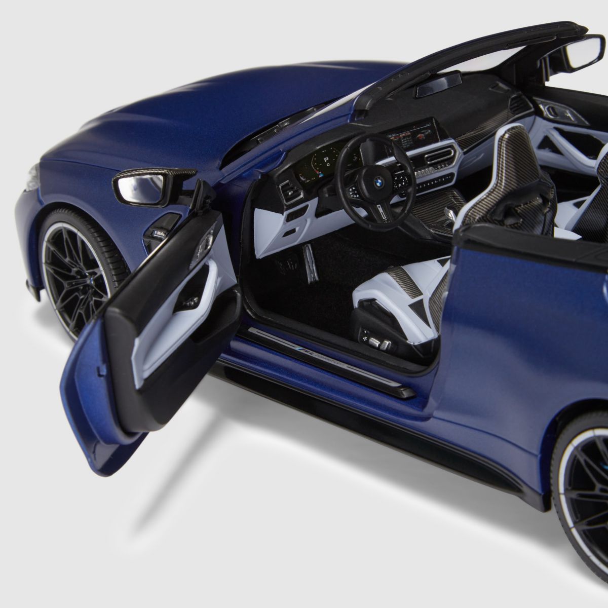 M4 Cabrio (G83) 模型車 1:18