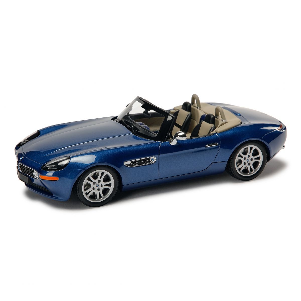 Z8 Roadster 模型車 1:18
