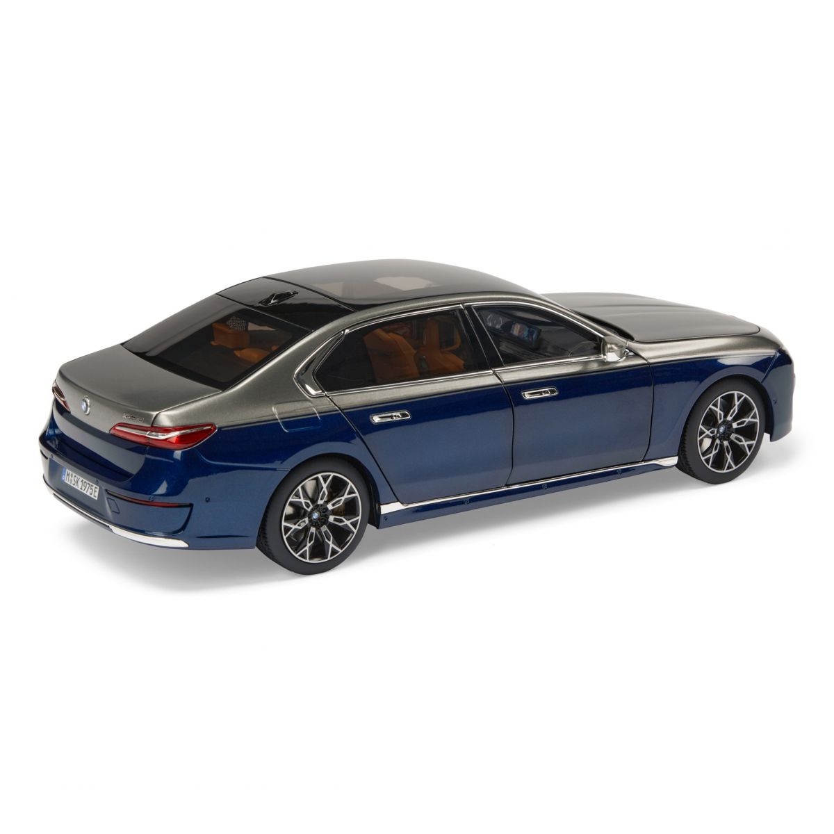 i7藍色模型車1:18