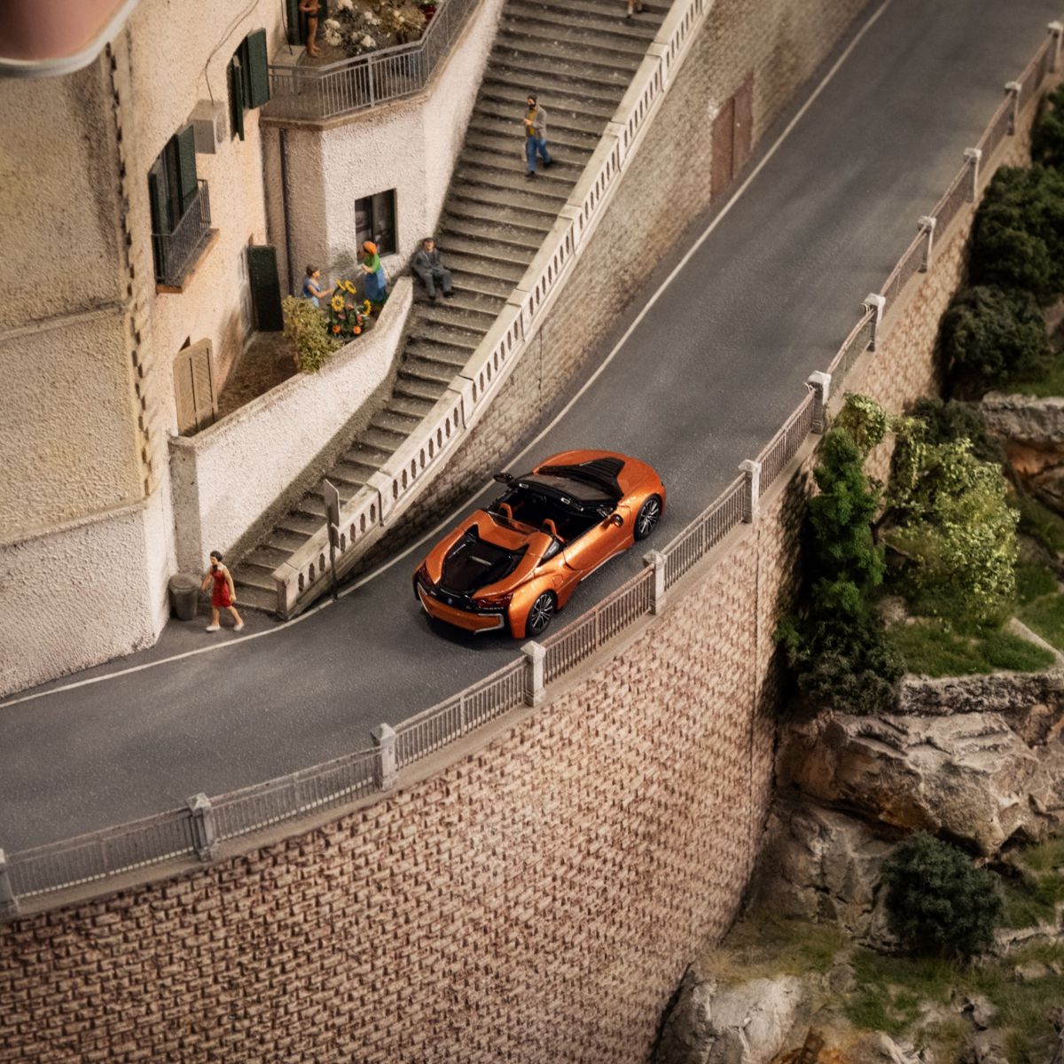 i8 Roadster微型車1:64