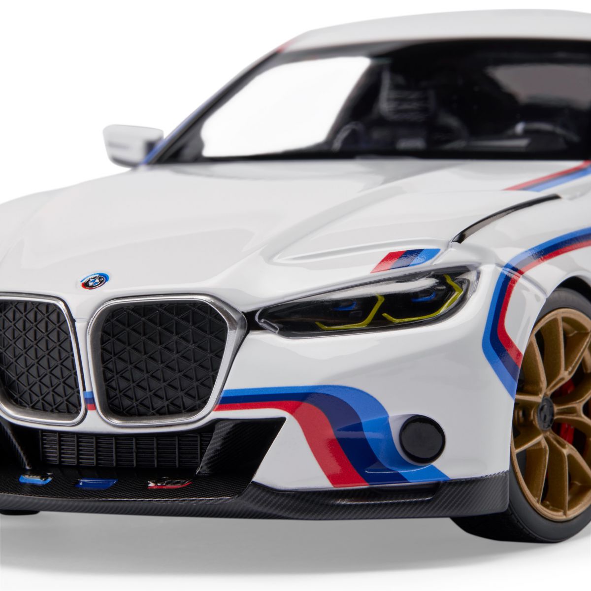 BMW 3.0 CSL 50週年模型車1:18
